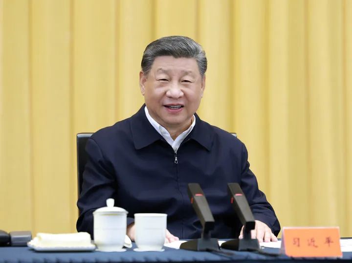 习近平：适应形势变化 把握战略重点 科学谋划“十五五”时期经济社会发展
